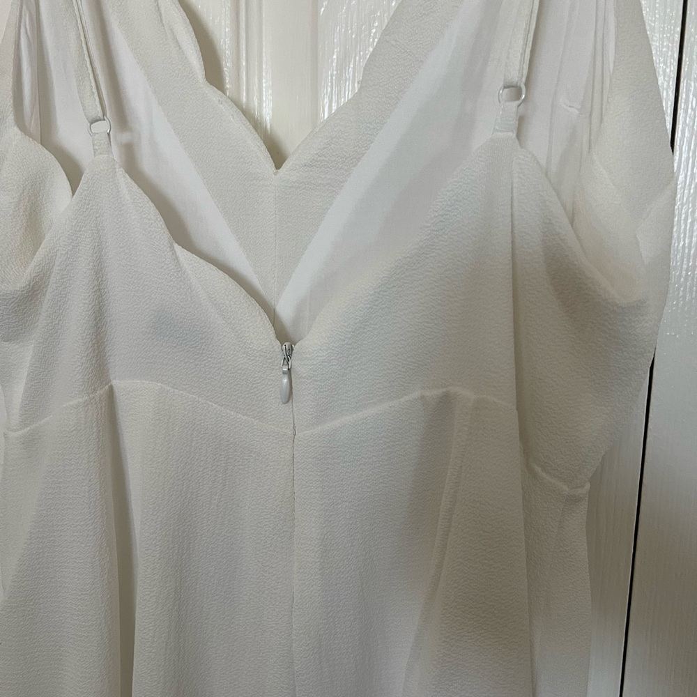 WHITE ROMPER - Picture 3 of 4